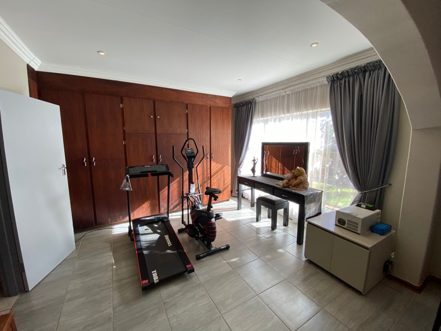 8 Bedroom Property for Sale in Grimbeeck Park North West